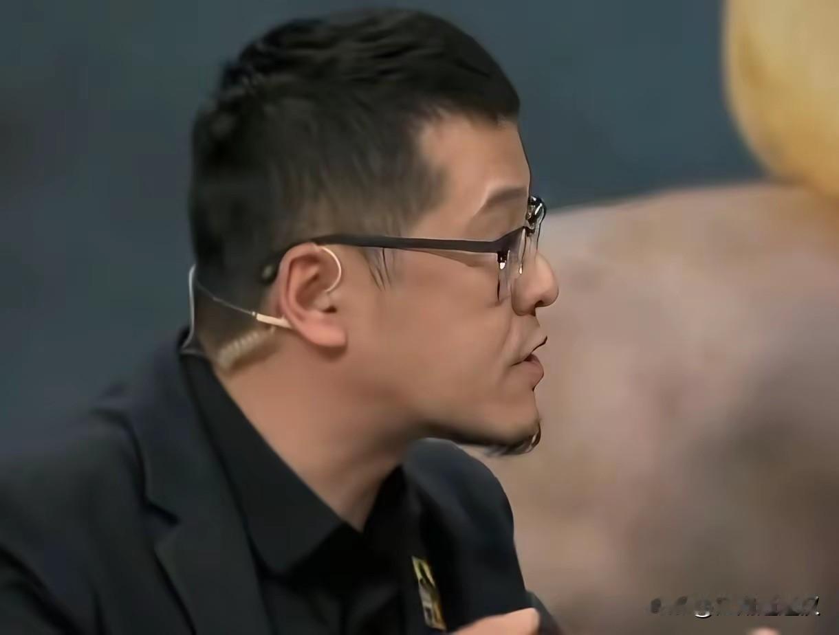 杨毅这番犀利点评，直指中国男篮惨败日本的根本症结，句句戳破痛点。球队选人唯名气不