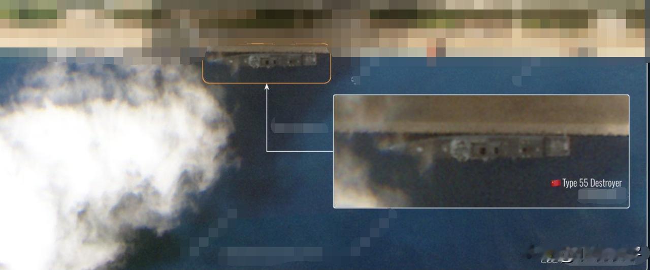 5月7日，美国方面报道称：“5月5日，一艘055型万吨大驱停靠在南沙群岛美济礁”