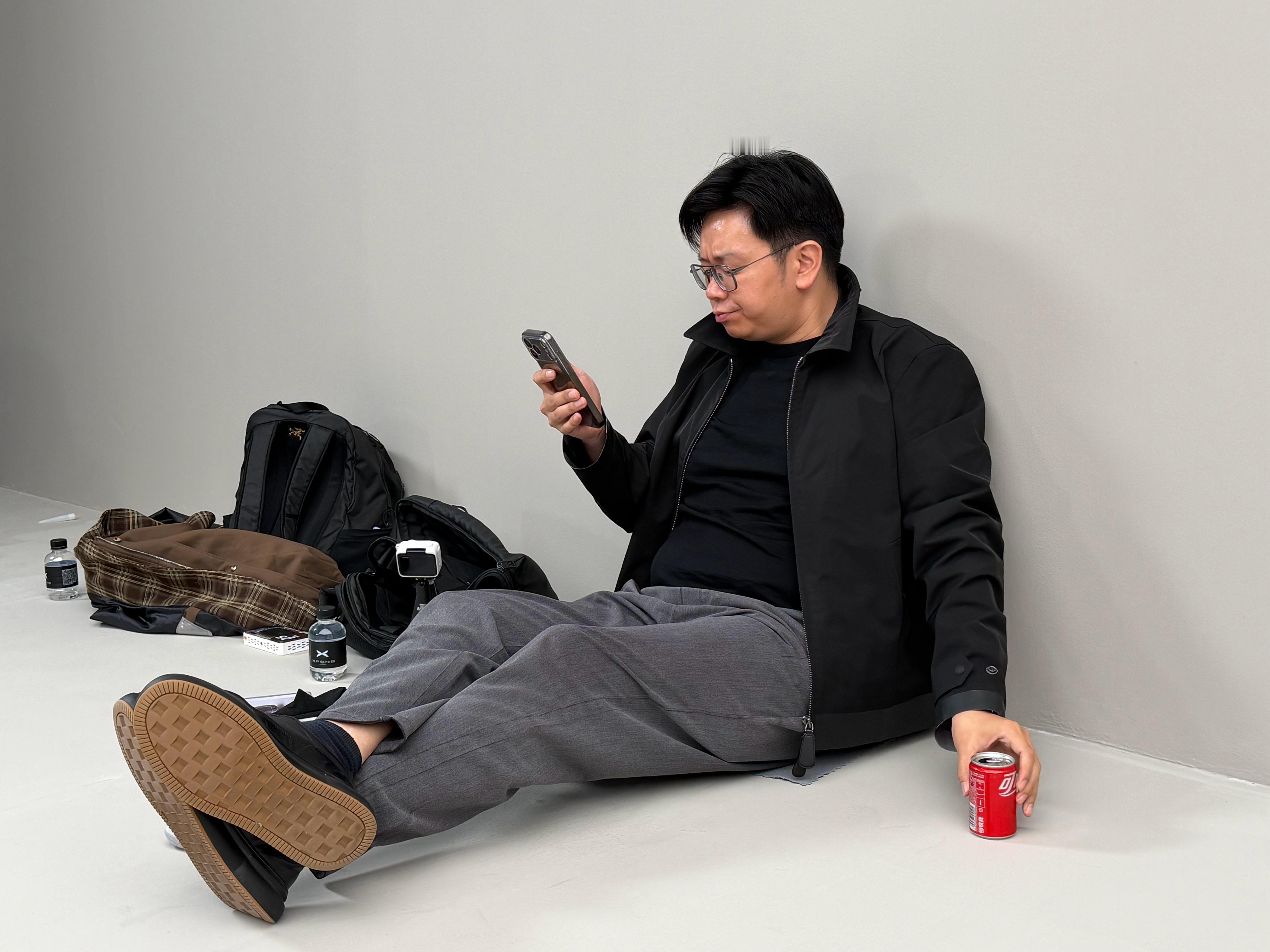 很多人只看到汽车博主光鲜的一面，却很少有人知道其背后的真实付出。图1到图3，是今