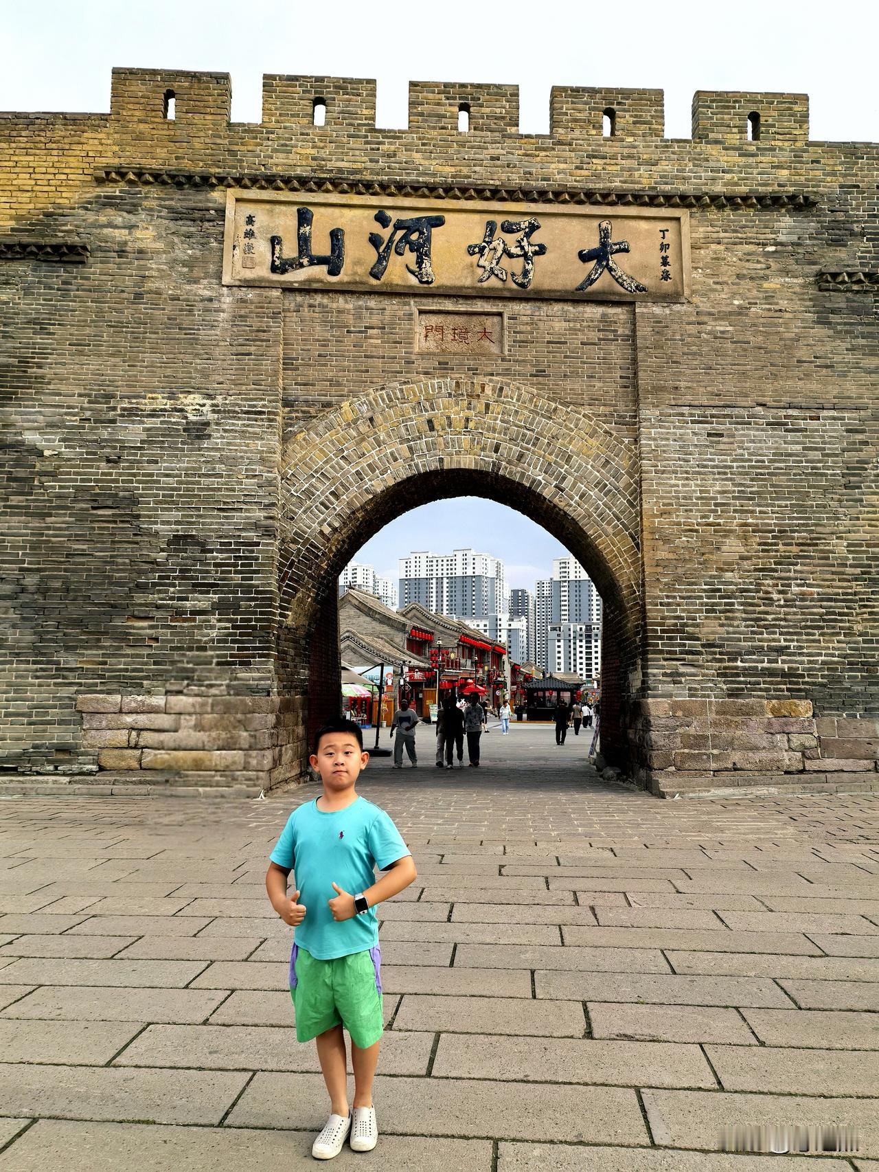 一路北上，奔赴夏日草原·第四站：张家口
上海自驾呼伦贝尔踏入张家口地界，就感觉这