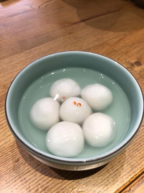 早上煮了点汤圆，感觉还不错。肠胃消化不好的人，需慎重。