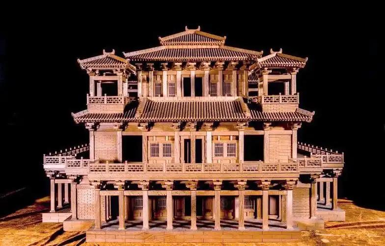 汉代建筑以木构为核心骨架，从树种甄选、开料加工到防腐加固，形成一套完整技术体系，