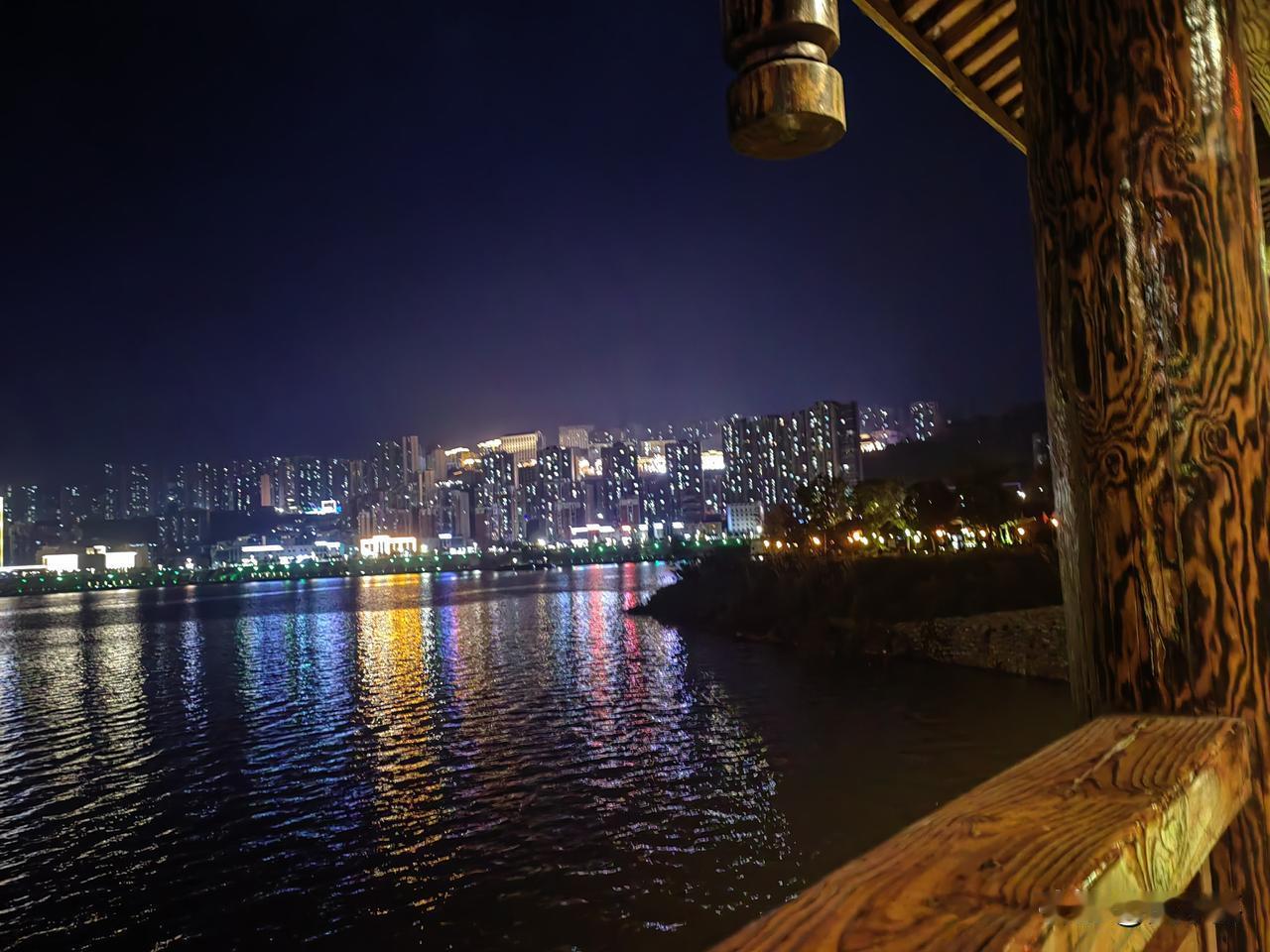 到了60岁，没有美与丑，也没有风度、潇洒和洒脱。降、降、降，直到找到一个伴侣为止