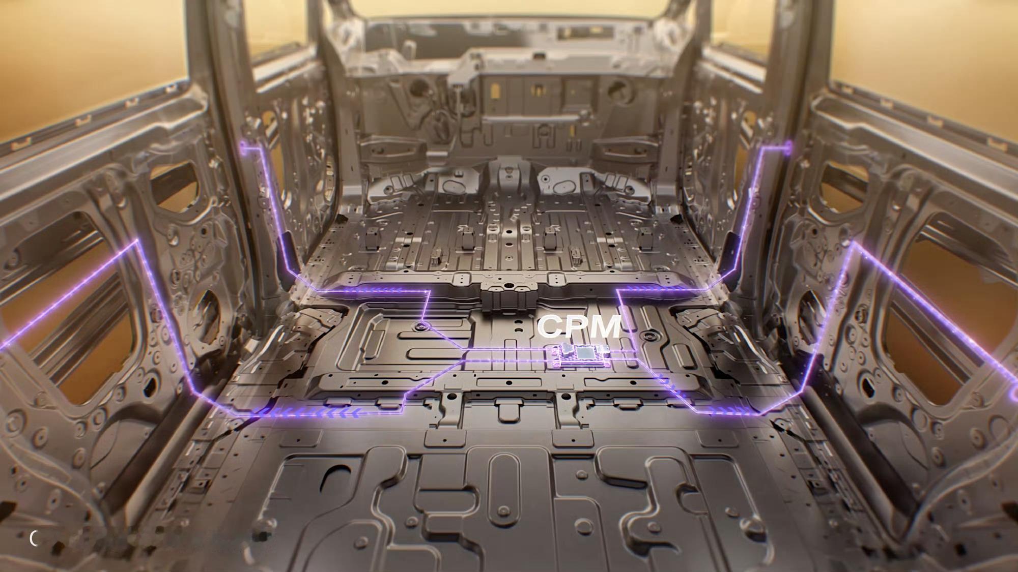 家用MPV最该看重的就是安全，很多车型都会侧重前排和二排，三排的防护一直很薄弱。