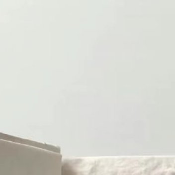 每日一善阳光信用每日一善 我们在看到别人光芒万丈的同时，也要相信自我奋斗的力量。