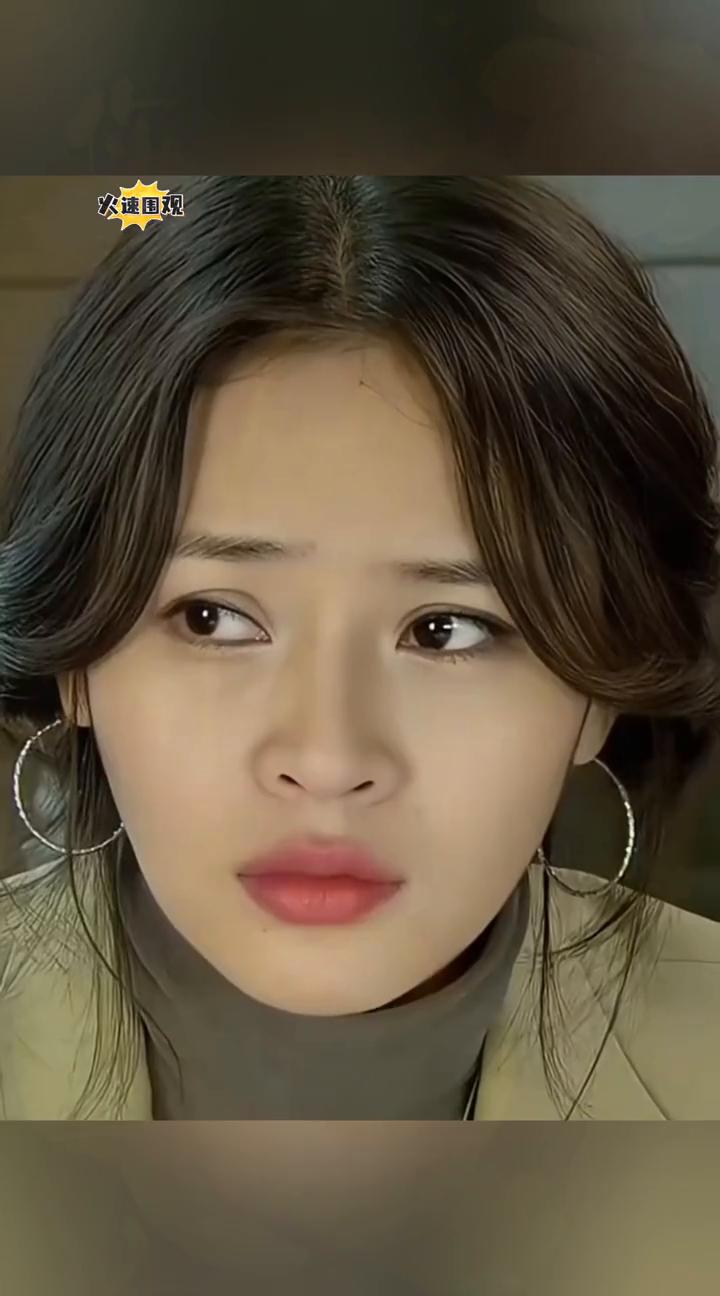 火速围观。
一把年纪的于明加依然是年轻漂亮，真让人喜欢，永远的女神。
喜欢就点个