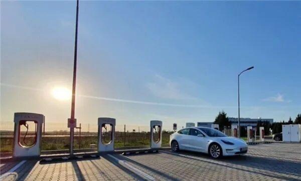 10%车型或将清退
近日消息，2026年开年，《电动汽车能量消耗量限值第1部分：