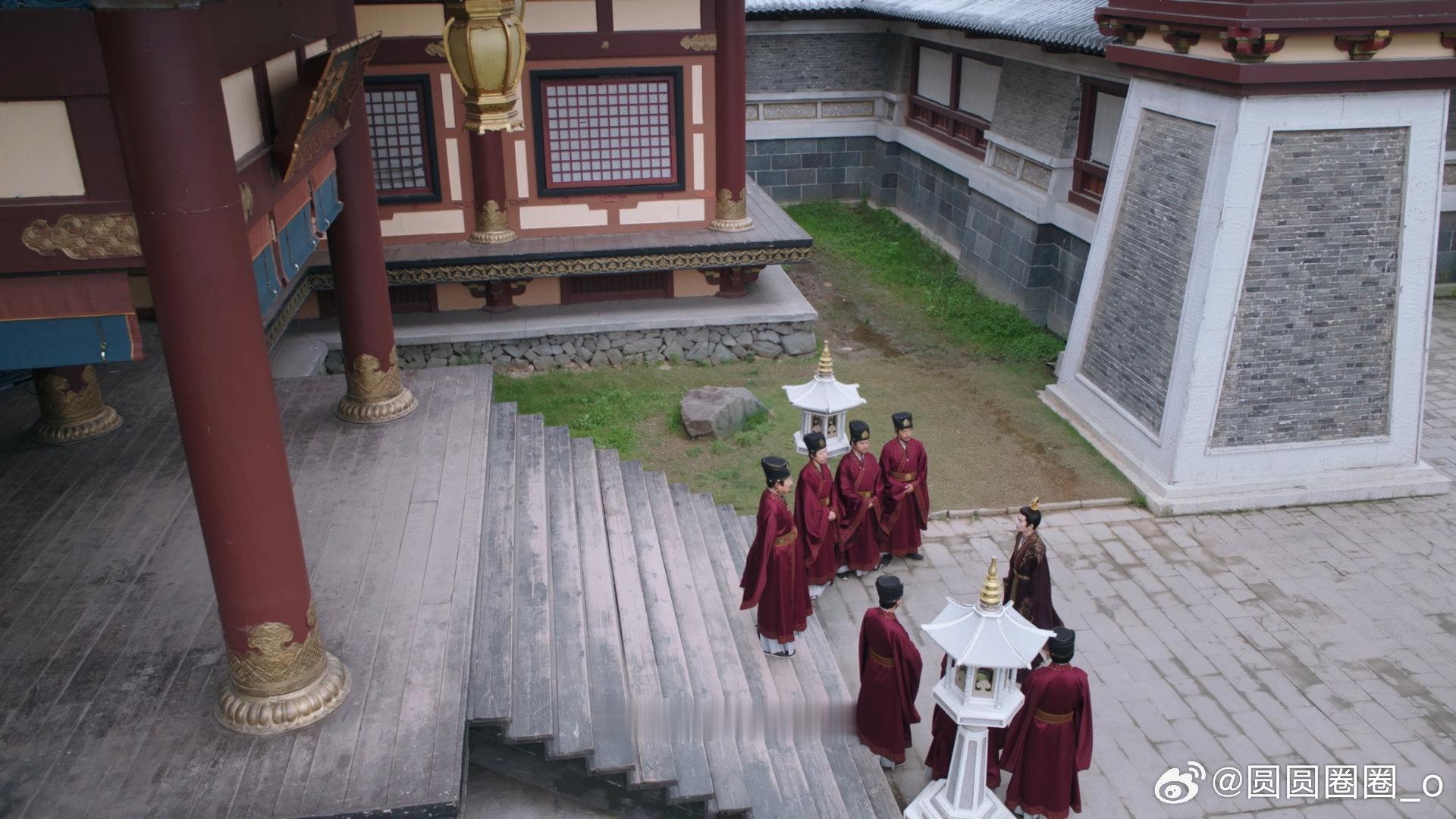 孔雀王爷的兄控属性国师的复仇之路都太吸睛了太傅从权欲熏心到父爱觉醒这转变好戳人 