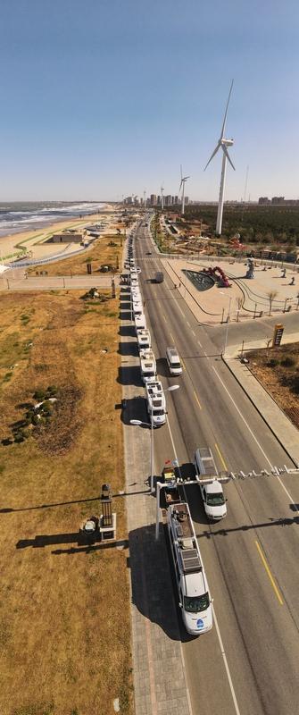 随着冬至的到来，国内多个热门旅游目的地纷纷推出特色冬季游线路，让游客在寒冷的季节