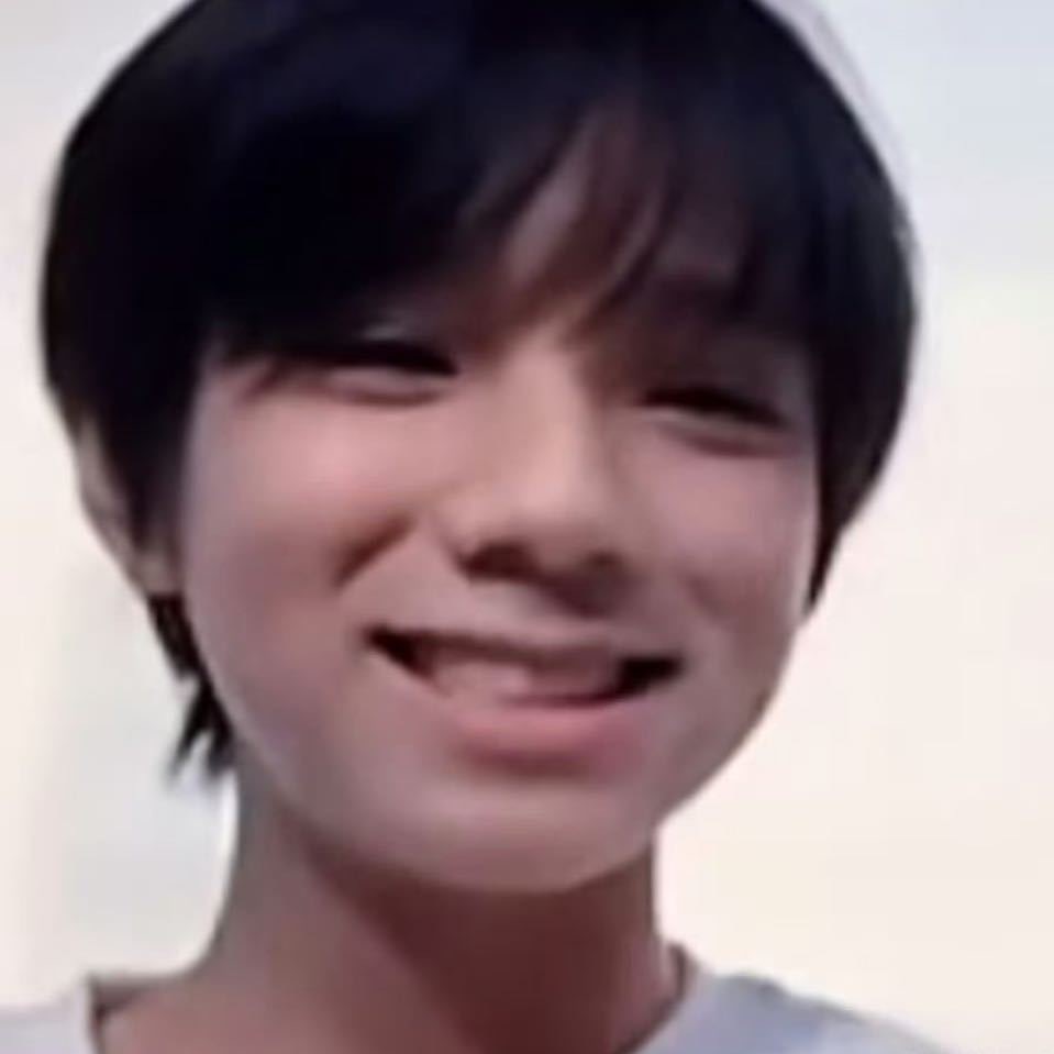 你打我噻 
