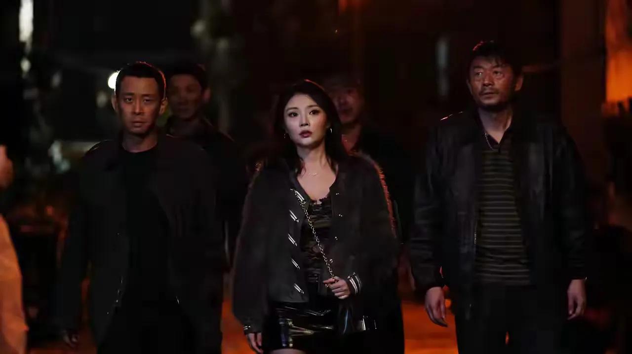 这一次，徐冬冬说的确实很对。
面对质疑，徐冬冬为何总是演一些按摩师等性感的角色，