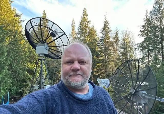 外媒：171颗美国icon军事卫星icon正对地球icon发射干扰信号，可能严重