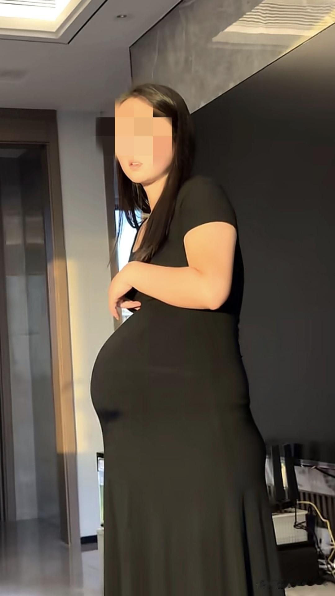 今天是父亲节，我刷到了一个很有意思的视频，一个男博主发了一个他老婆嫁给他后怀孕前
