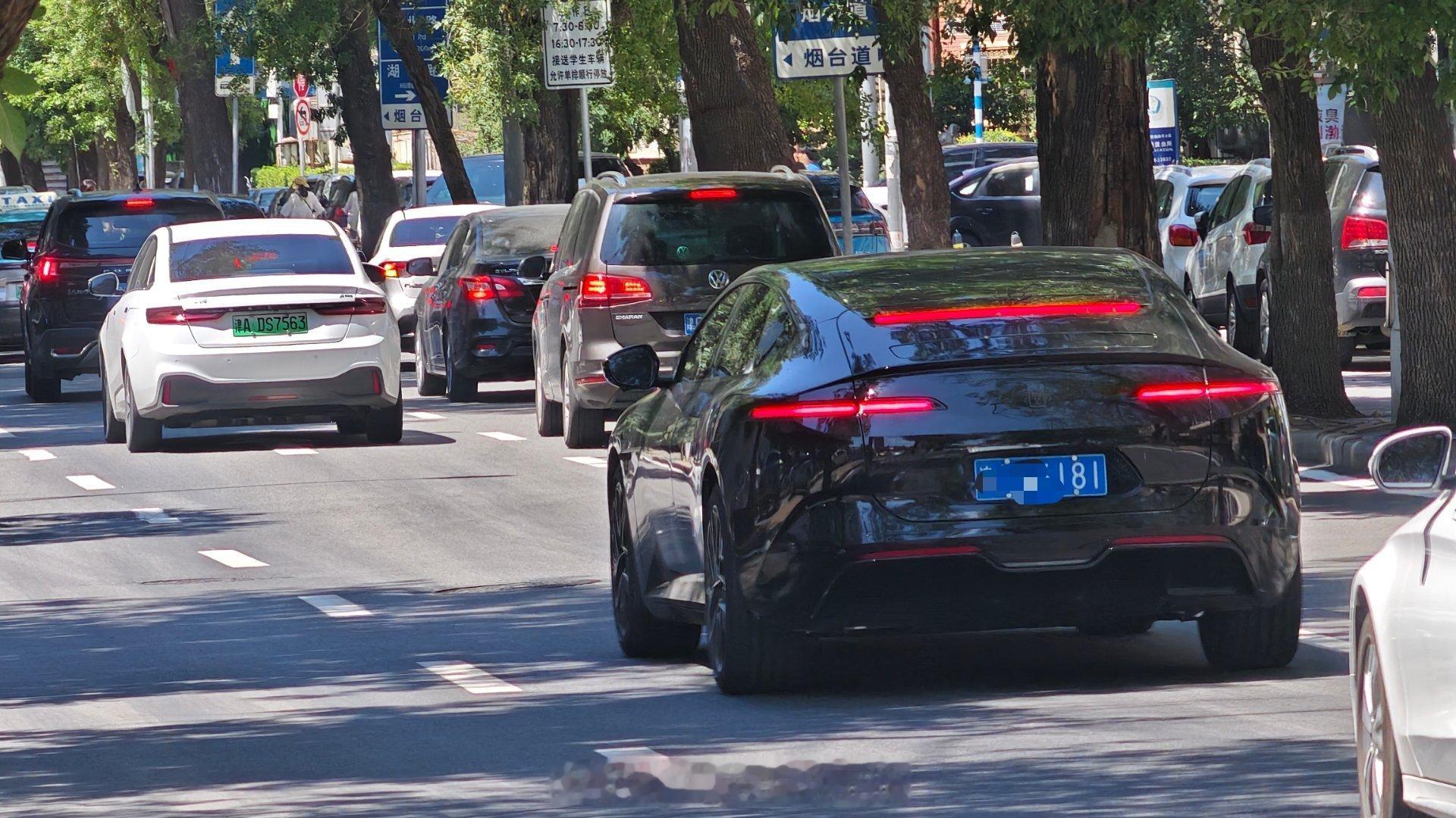 ？？？？我眼睛出问题了？蓝牌？？我与汽车的日常大v聊车 ​​​