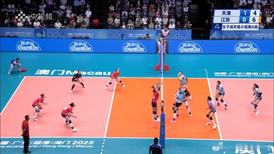 比赛还是好看，天津今天表现比之前好。