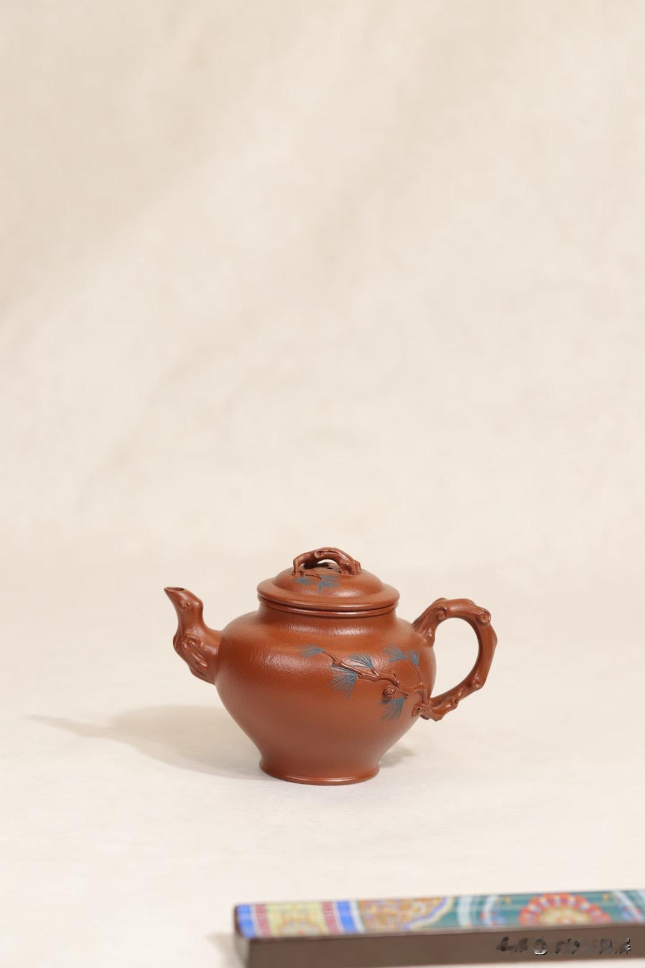 你的紫砂壶养不出包浆？老师傅大实话：养一个月没变化
后台总有壶友发来灵魂拷问：“