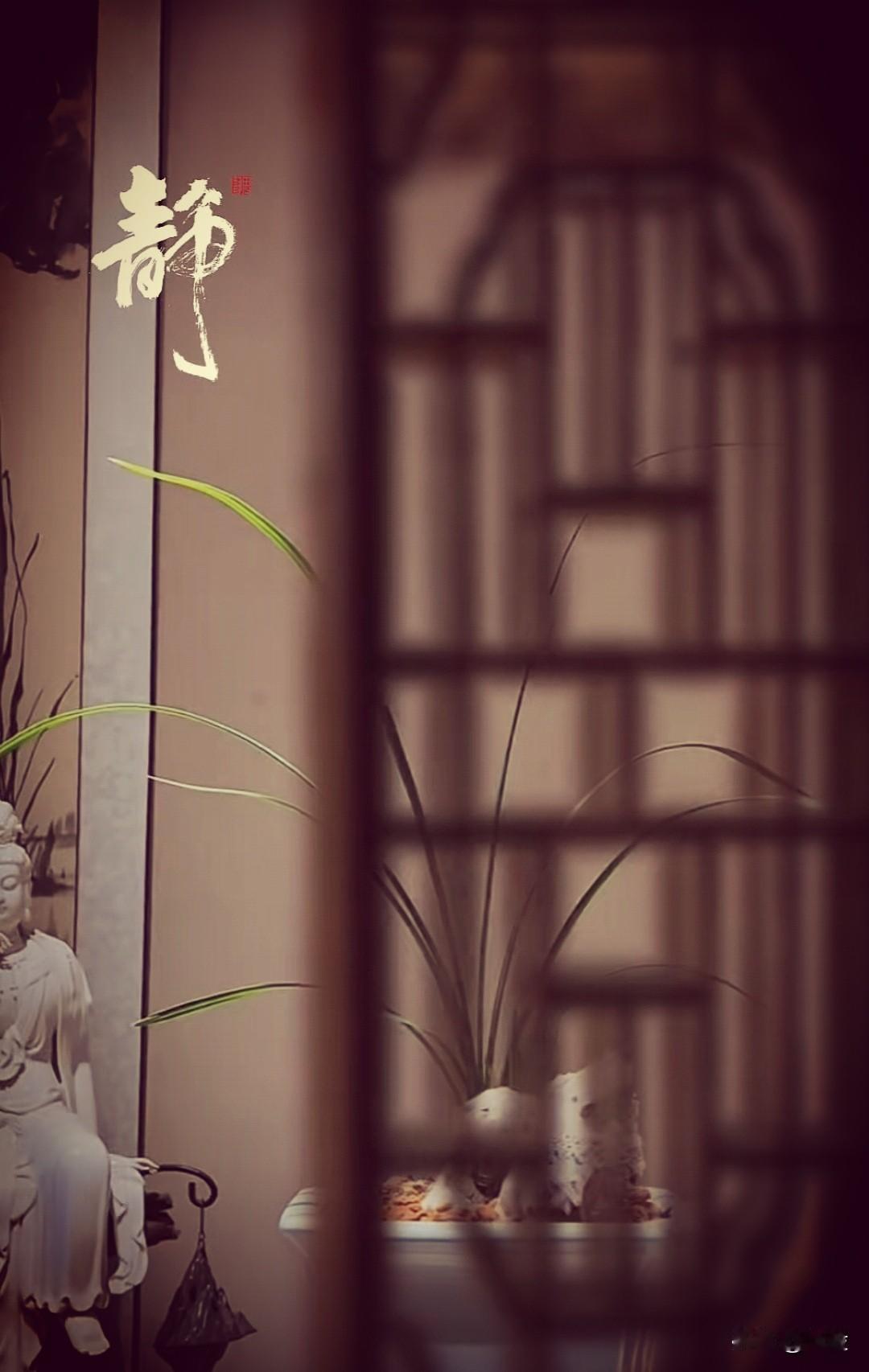 我去一个人家里，不看人，先看东西。东西上有人的习惯和脾气。人会撒谎，东西不会。