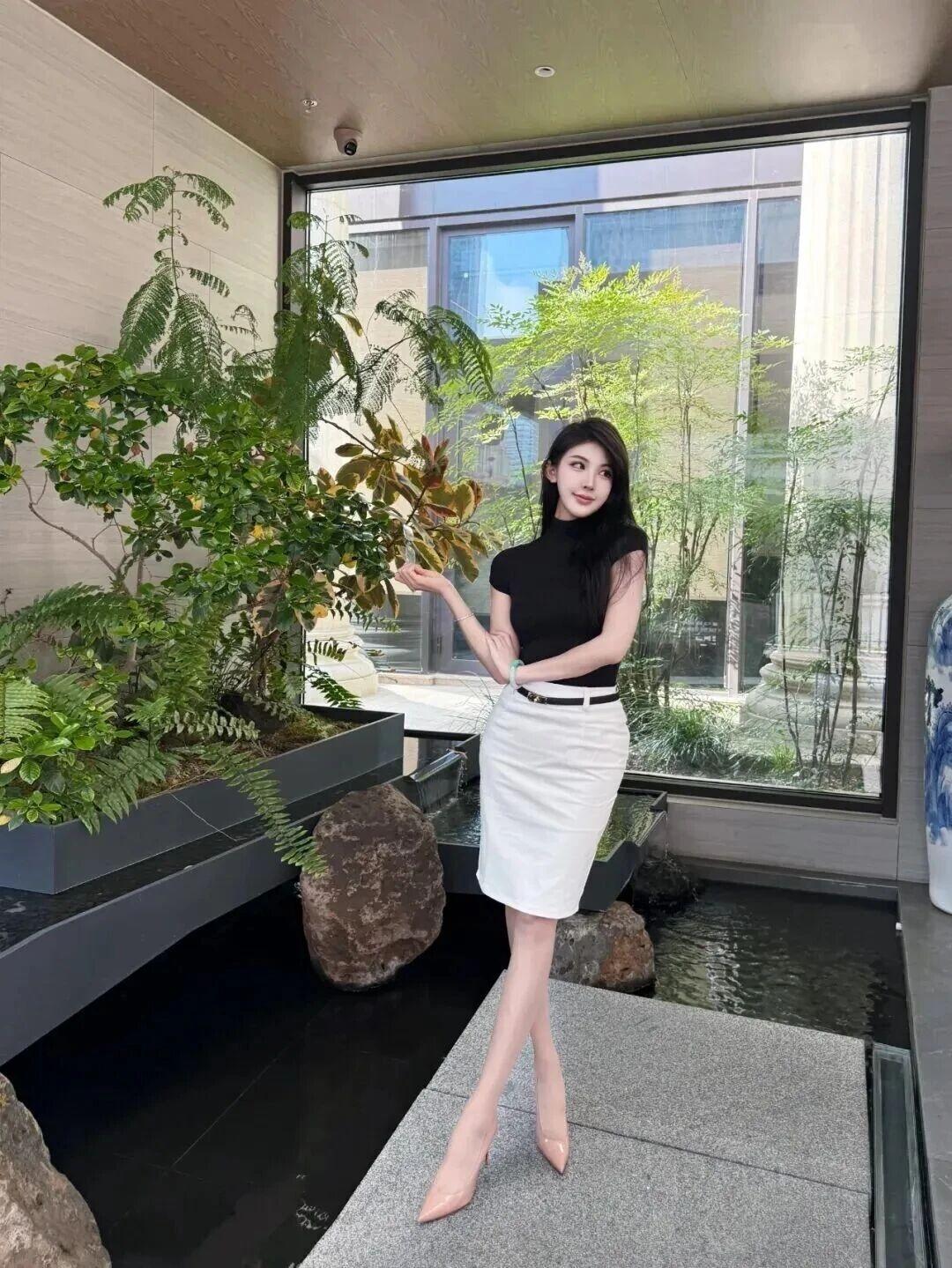 知性美女穿搭分享记录日常生活中的美好 穿搭
