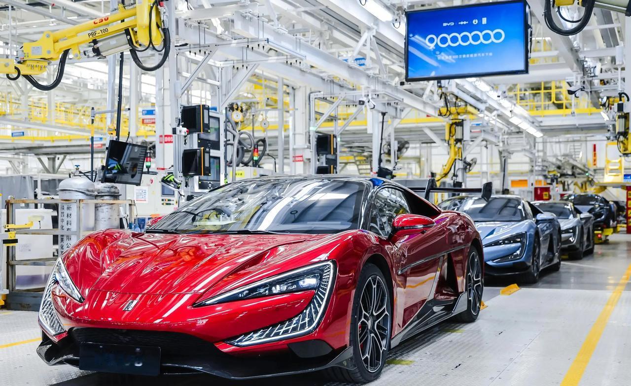 快讯！
德国《星期五日报》突然宣布了。
近期随德国外长访华的该报记者在广州深圳等