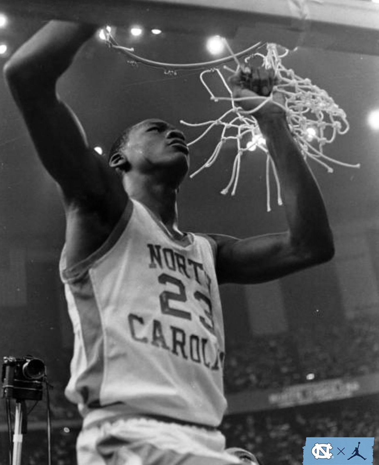 篮天下 1982年夺冠后的北卡大学，迈克尔·乔丹传奇生涯的开端。Images v