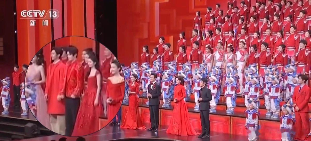 丁禹兮刘浩存春晚舞台开场丁禹兮刘浩存春晚开场同框这个我是真期待 