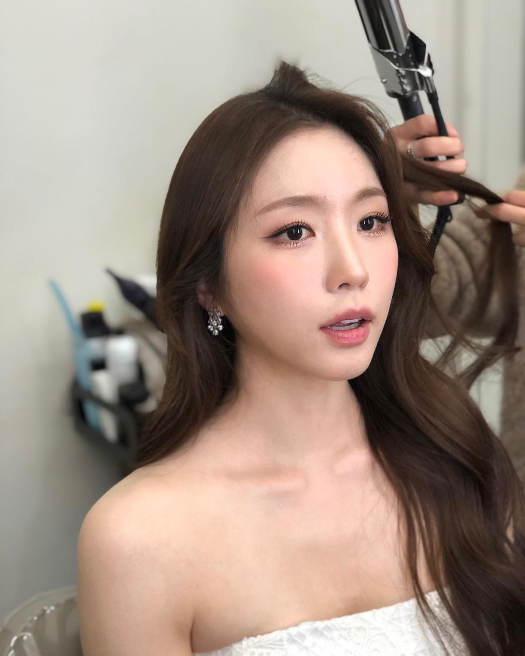 换乘恋爱2  241202 海恩 ins更新“公主体验🙉”我滴公主姐姐[女孩儿