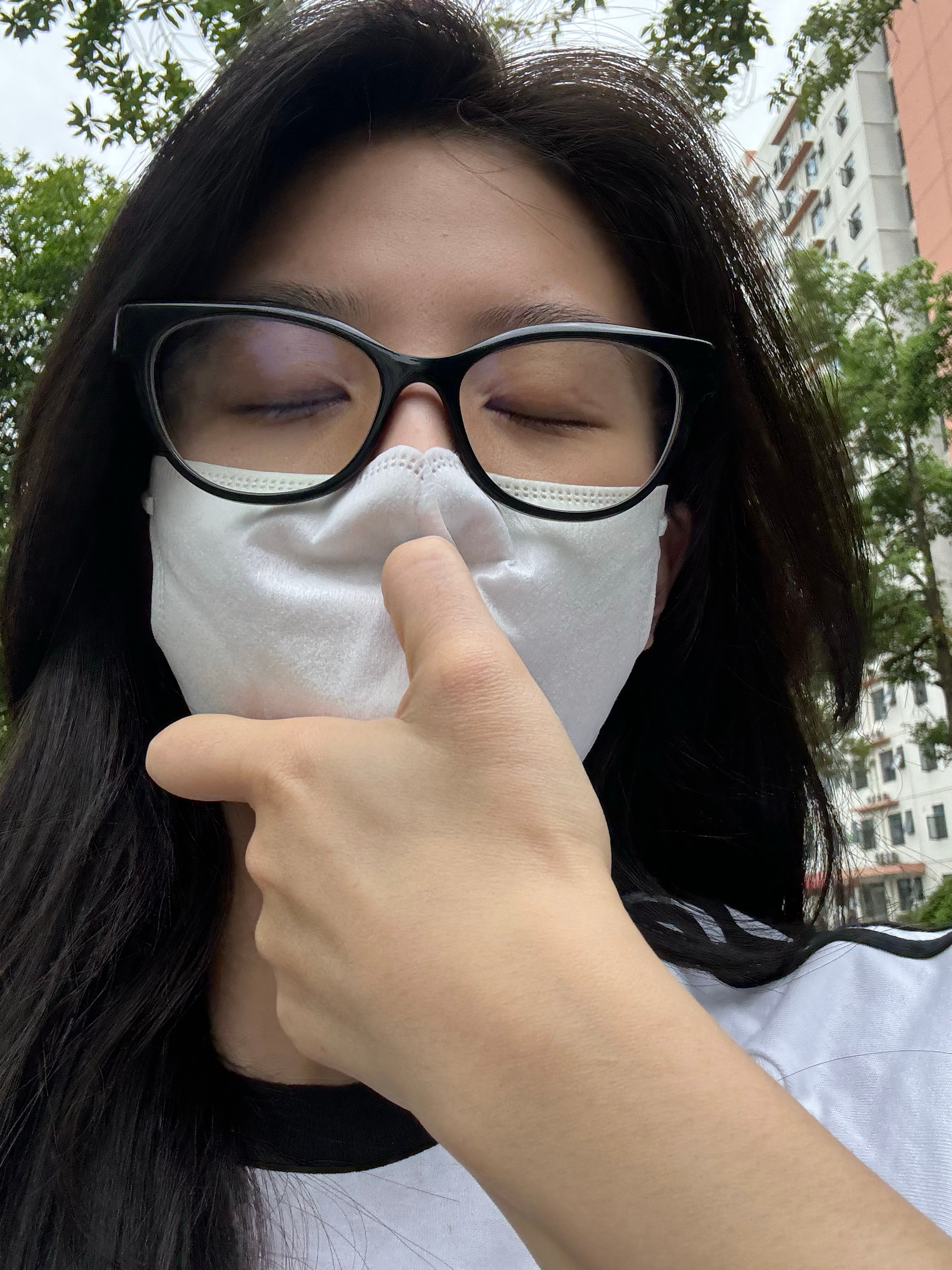 [融化]我真的我刷贴刷到一个可爱宝宝和我的合照然后下面有一个评论说和我视频差别很