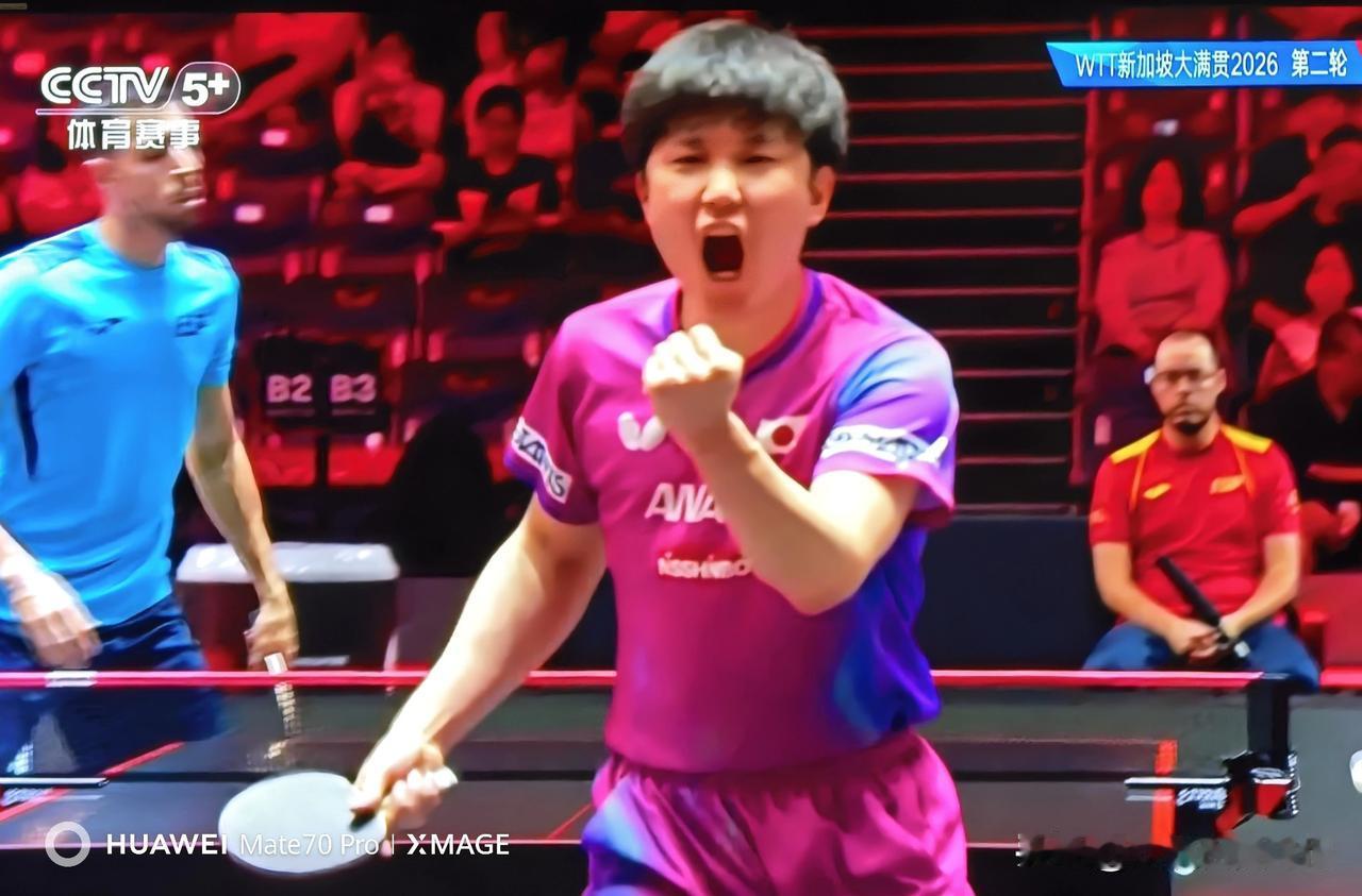 张本智和的坏习惯全世界都知道，他的好习惯，大家都没注意到。坏习惯是在场上疯狂的叫