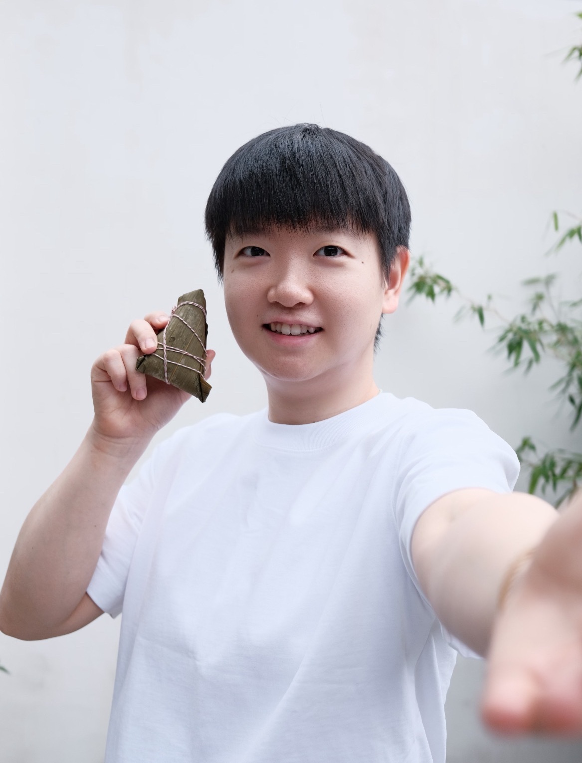 孙颖莎祝大家端午安康粽叶飘香，祝大家端午安康，好运接“粽”而来！ 