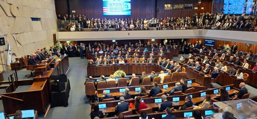 【特朗普在以色列议会演讲被打断，孙玉良：中东只是迎来了短暂喘息】特朗普在以色列议