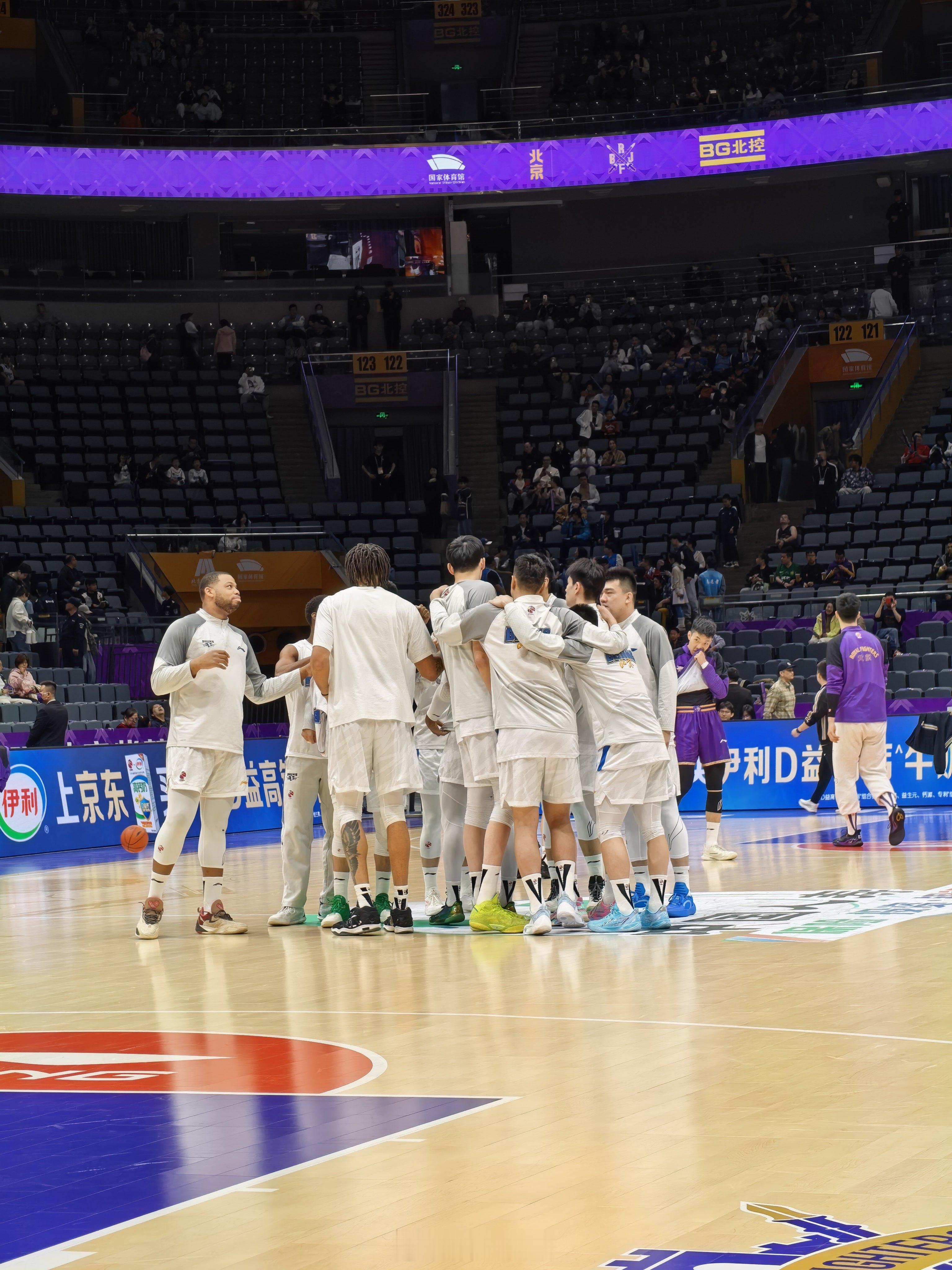 北控男篮vs北京男篮