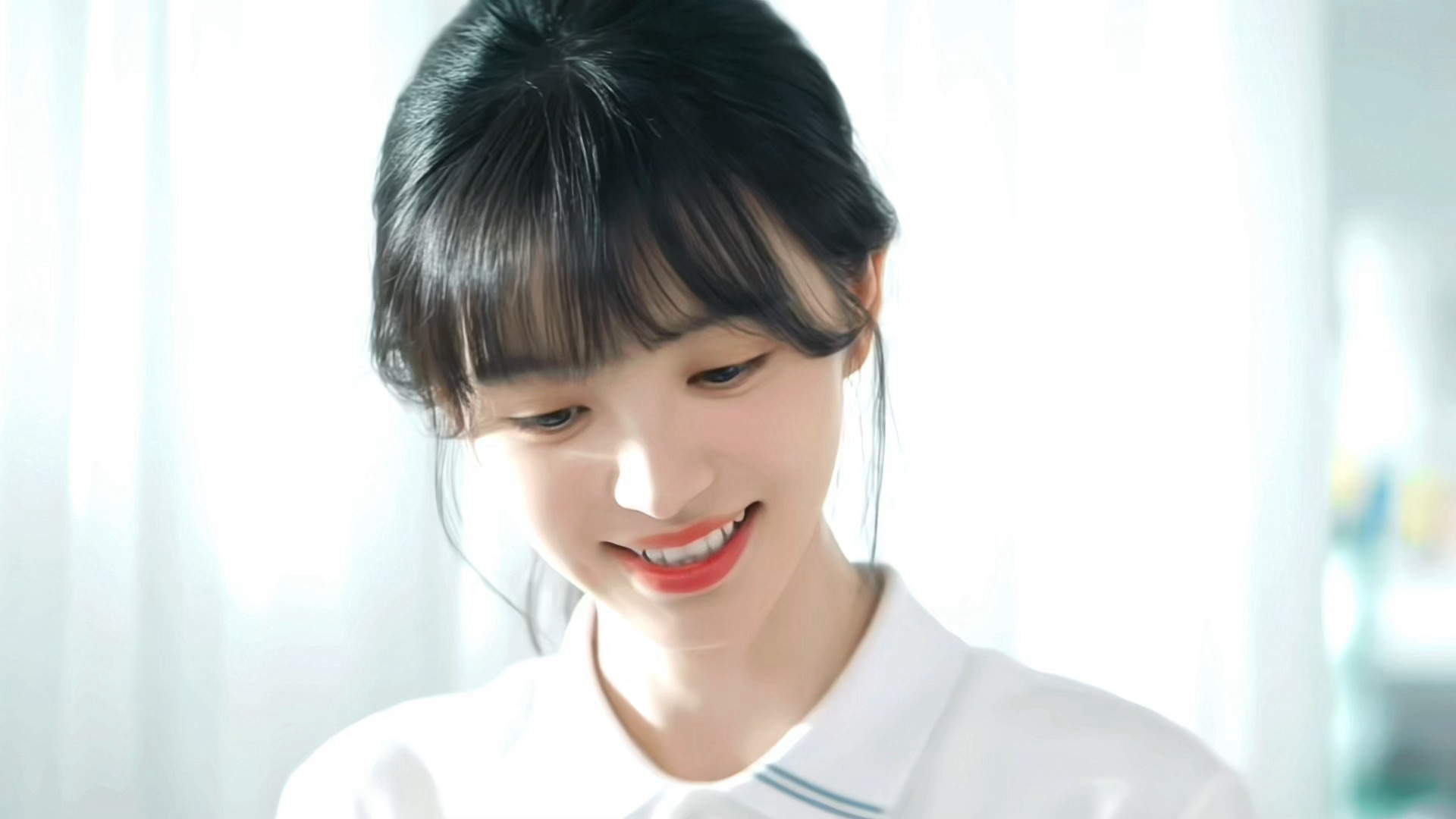 笑的好甜啊林知夏