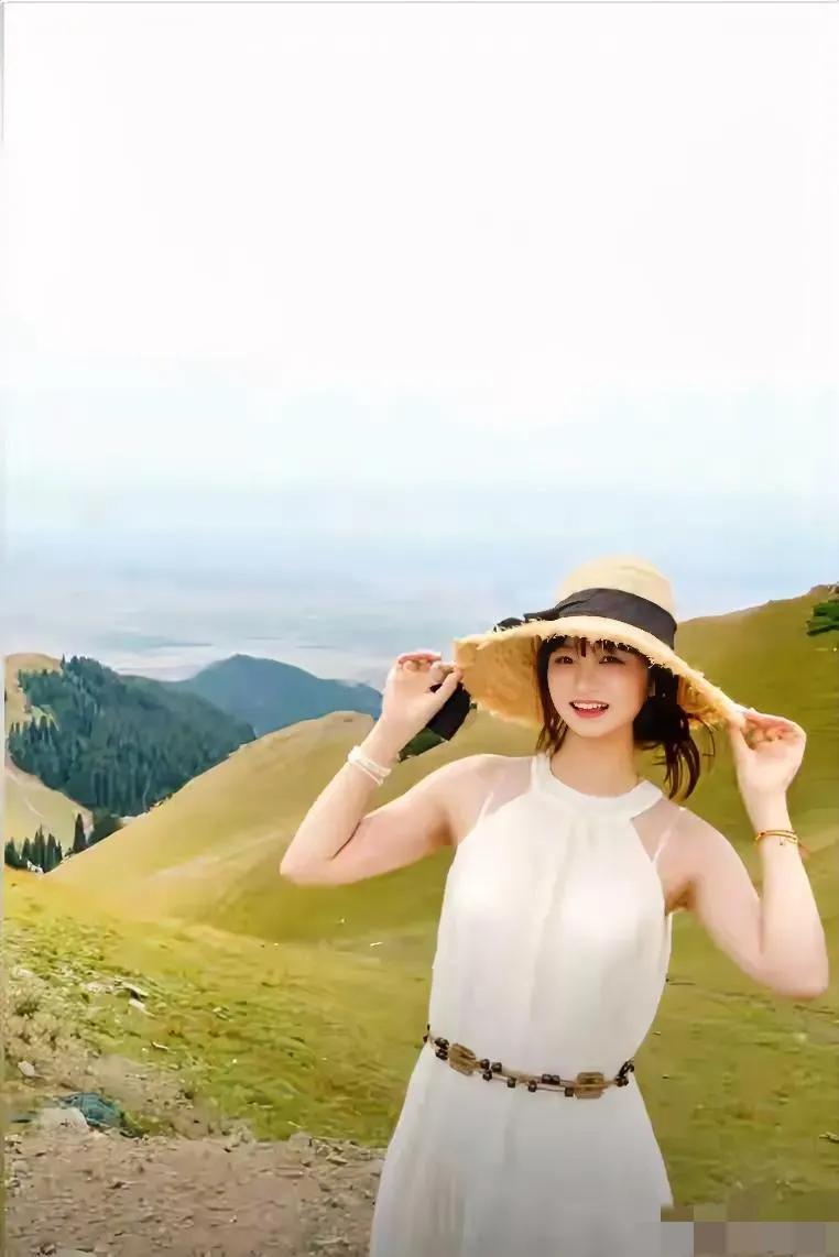 撒狗粮啦！

昨天，杨瀚森的女友在个人社媒上晒出了她与杨瀚森去新疆旅游的照片，评