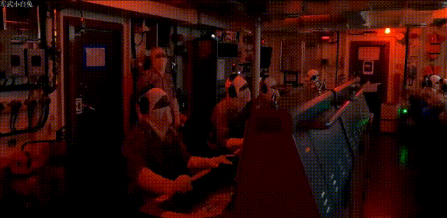 巴基斯坦海军 054 A/P型护卫舰发射LY-80 (N)舰空导弹，成功拦截了一