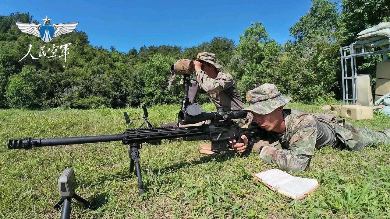 换装NF瞄准镜的空降兵QBU202烽火问鼎计划每天认识一件兵器