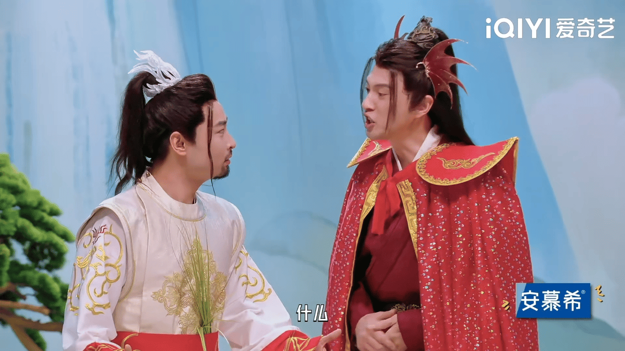 宋威龙朱一龙汪苏泷可以是同一人 在此之前我完全没想到这梗还能这么玩，果然老喜剧演