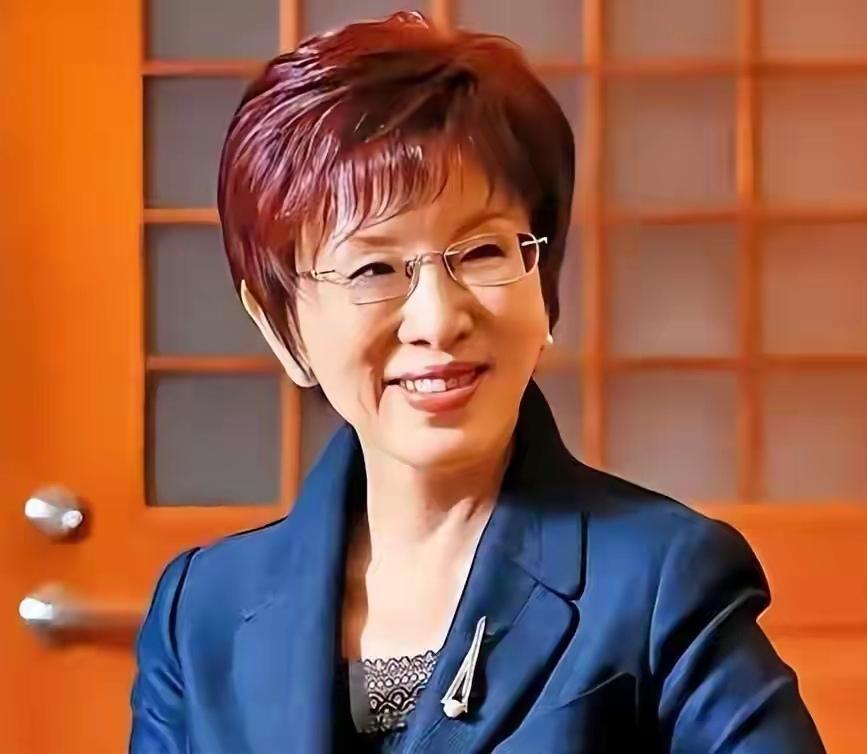 从言行举止来看，这些究竟谁才是真正的爱国？究竟谁才是真正的希望两岸统一？
政客的