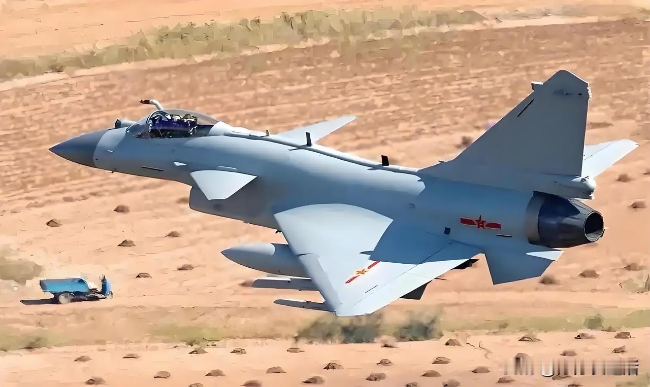 沙特购买枭龙战机对美国有何影响沙特采购枭龙战机，给美国带来多方面影响。军事上，打