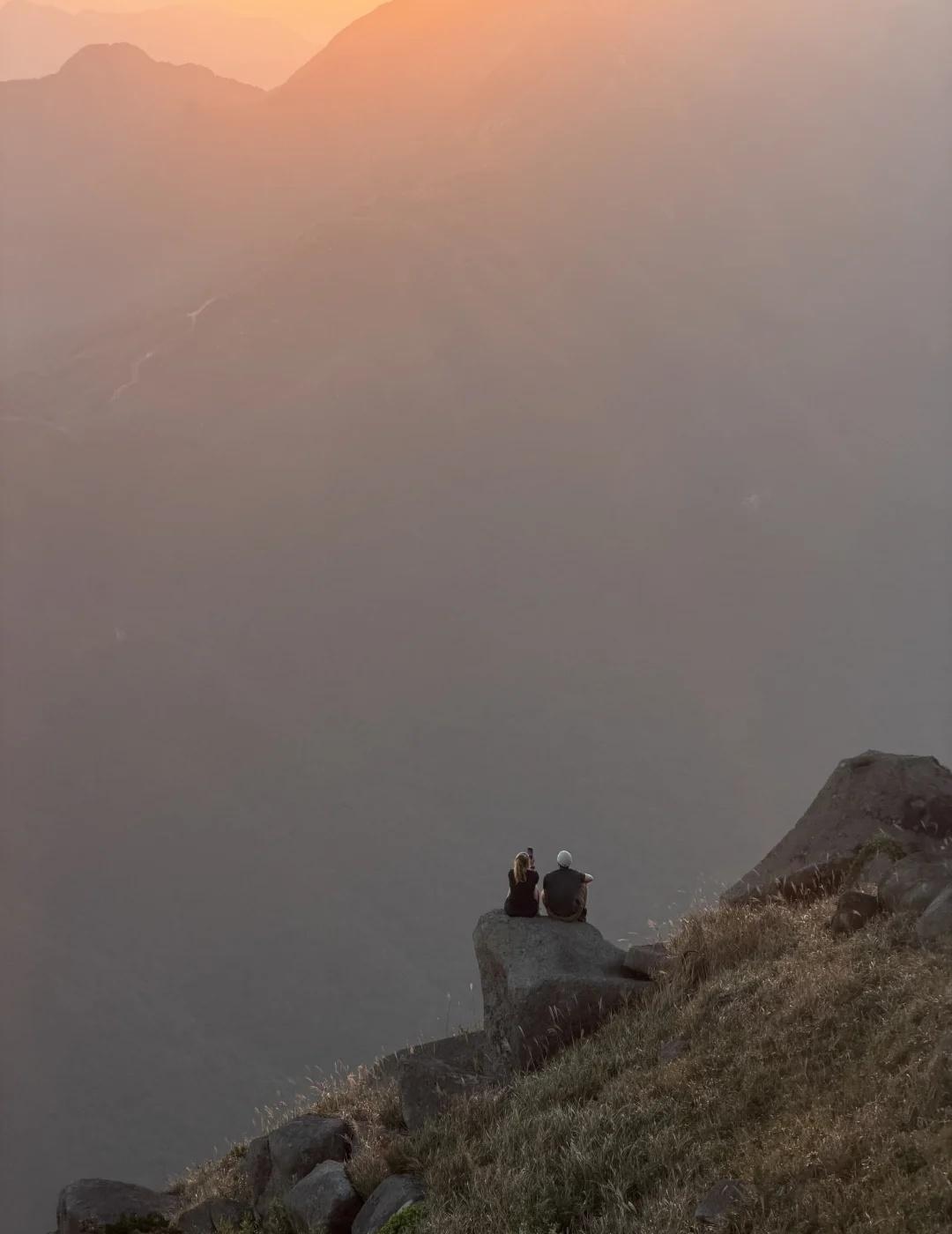 超详细大东山路线+不排队技巧‼️深圳出发
大东山真的火了！！11.8去人多到离谱