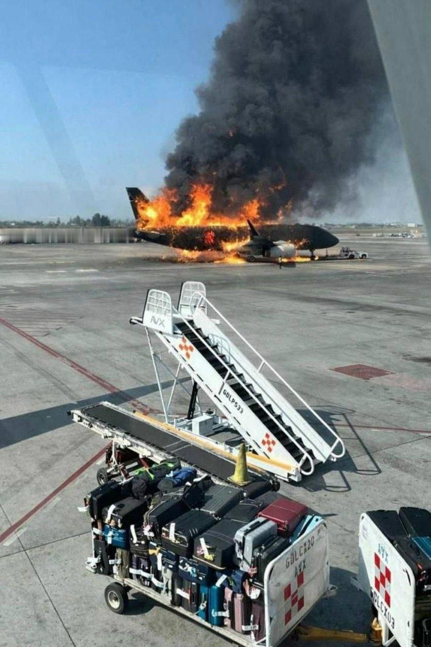 军方宣布击毙墨西哥头号通缉犯毒枭后，墨西哥哈利斯科新世代贩毒集团的武装成员，开始