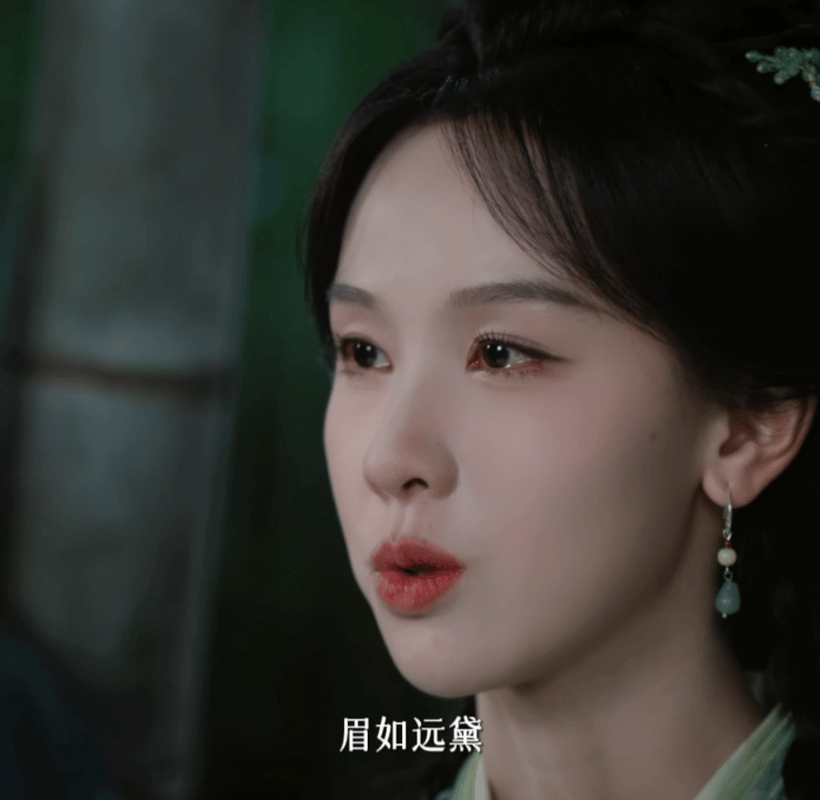 翘楚一拍亲情线就发了狠忘了情楚朝自幼听着父亲的描述，满心欢喜地勾勒着母亲“眉如远
