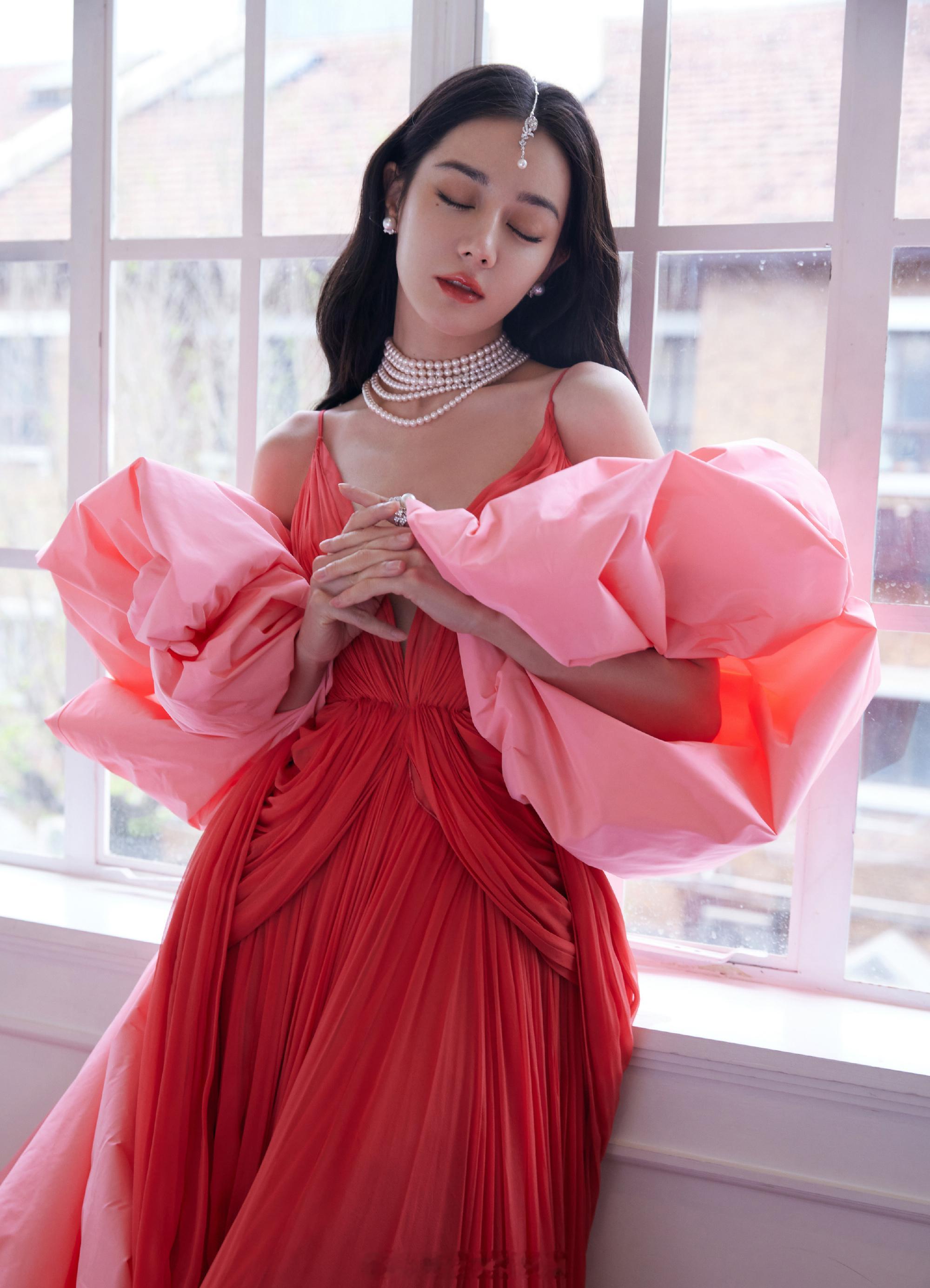 热巴唯美纱裙写真图集 