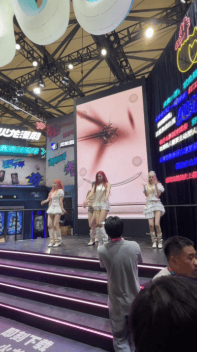 OMG乐华新女团惊艳到我了 被CJ现场的HeyDream惊艳到！《Hey!Dre