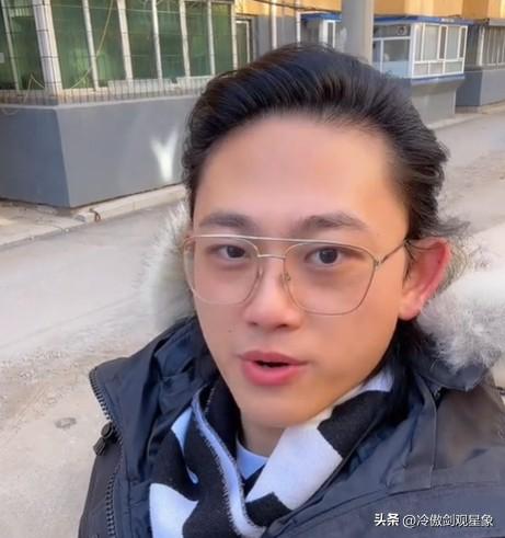 双鱼座扁口鱼博士，那简直就是双鱼男中的“模范标本”，活脱脱一个从双鱼星座模板里刻