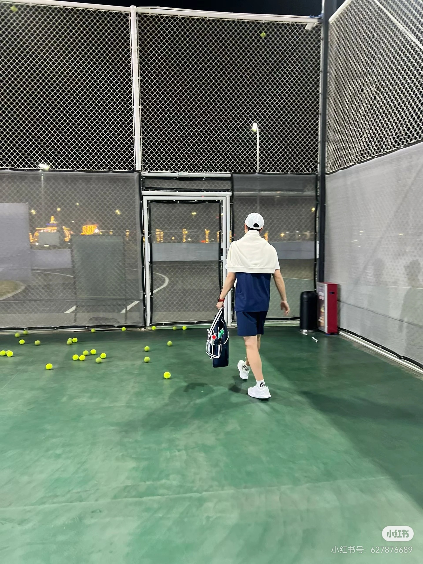 又有年前的🎾马龙合影：龙哥本人真的很帅很儒雅老工什么时候给我看年后的！！！快上