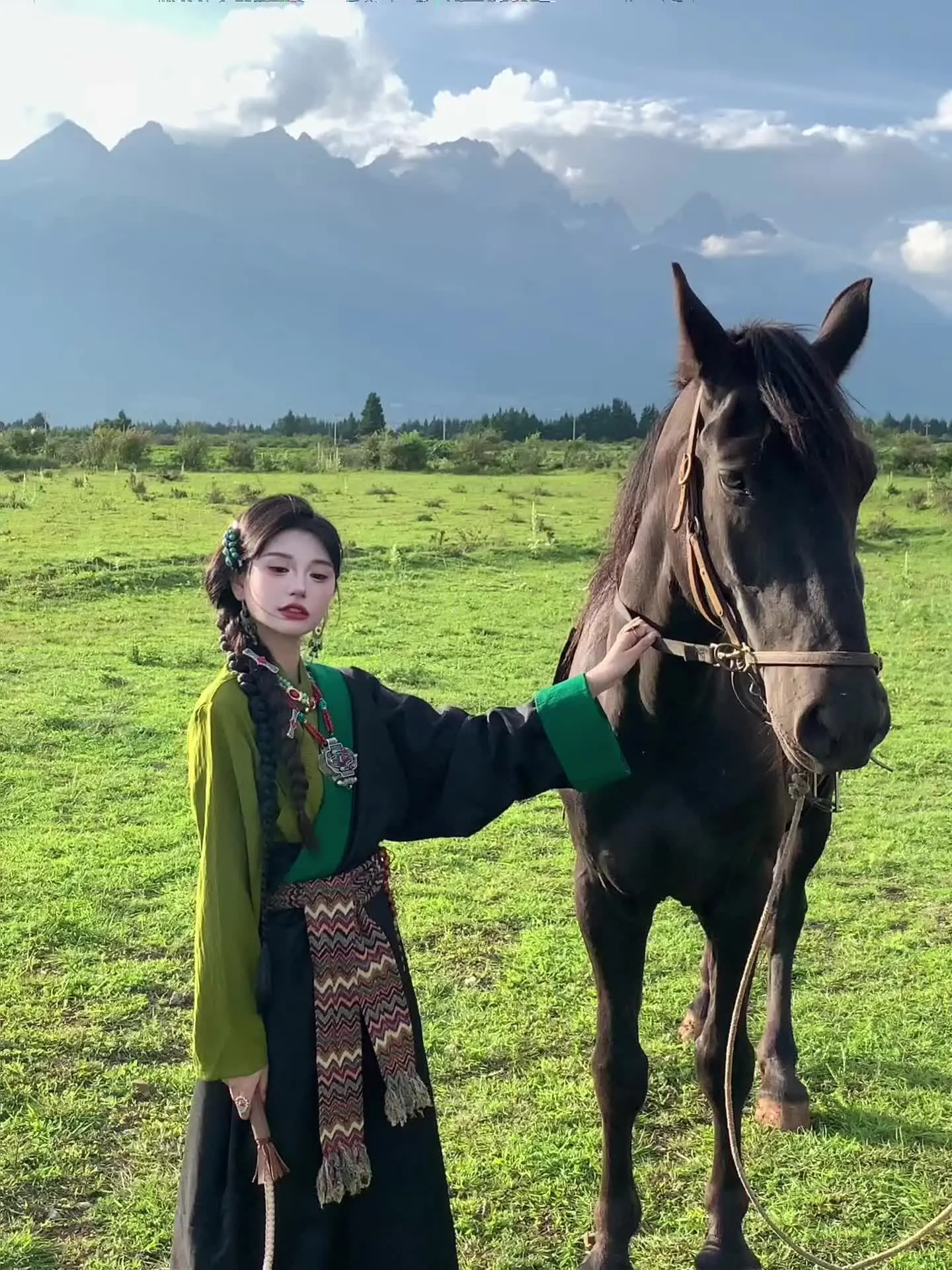 丽江live图📸藏服写真 真的好美！ 来丽江一定要拍藏服写真呀 每一...