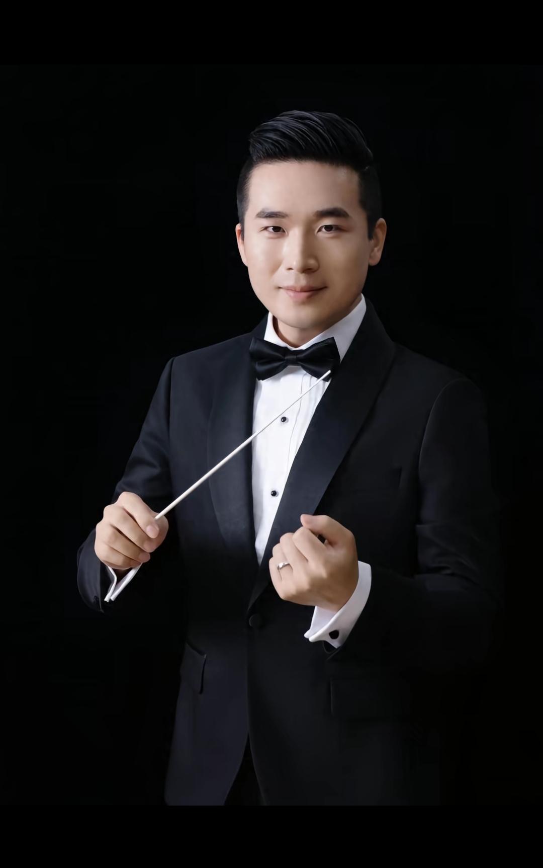 才35岁，

就这么没了，

一个叫李梳曈的中国音乐人，前两天在美国出车祸走了。