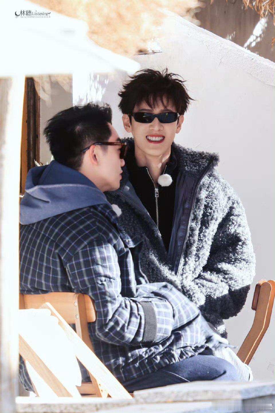 李昀锐跑男知名角落艺术家 哈哈哈哈小林 太久没有出来玩了，真的是肉眼可见抑制不住