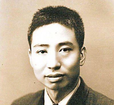 1946年，周总理去看望鲁迅的夫人许广平。

北平的春天总裹着沙尘。

周总理的