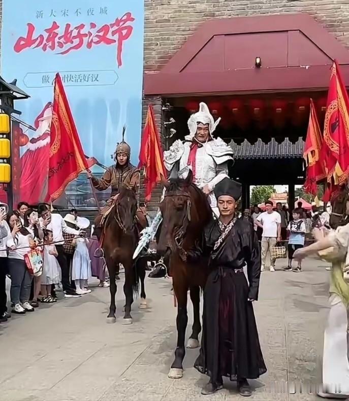 都闪开，朱之文这一波操作才是真人狠话不多！

当年三万元养出来一个网络嘲笑梗。换